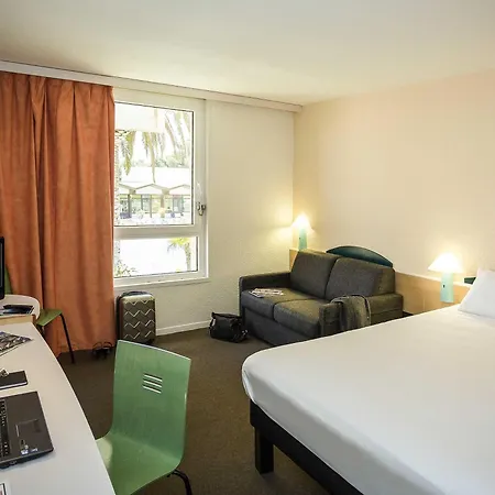 Ibis Perpignan Nord 리브잘트