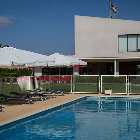 Ibis Perpignan Nord 3* Ривсальт
